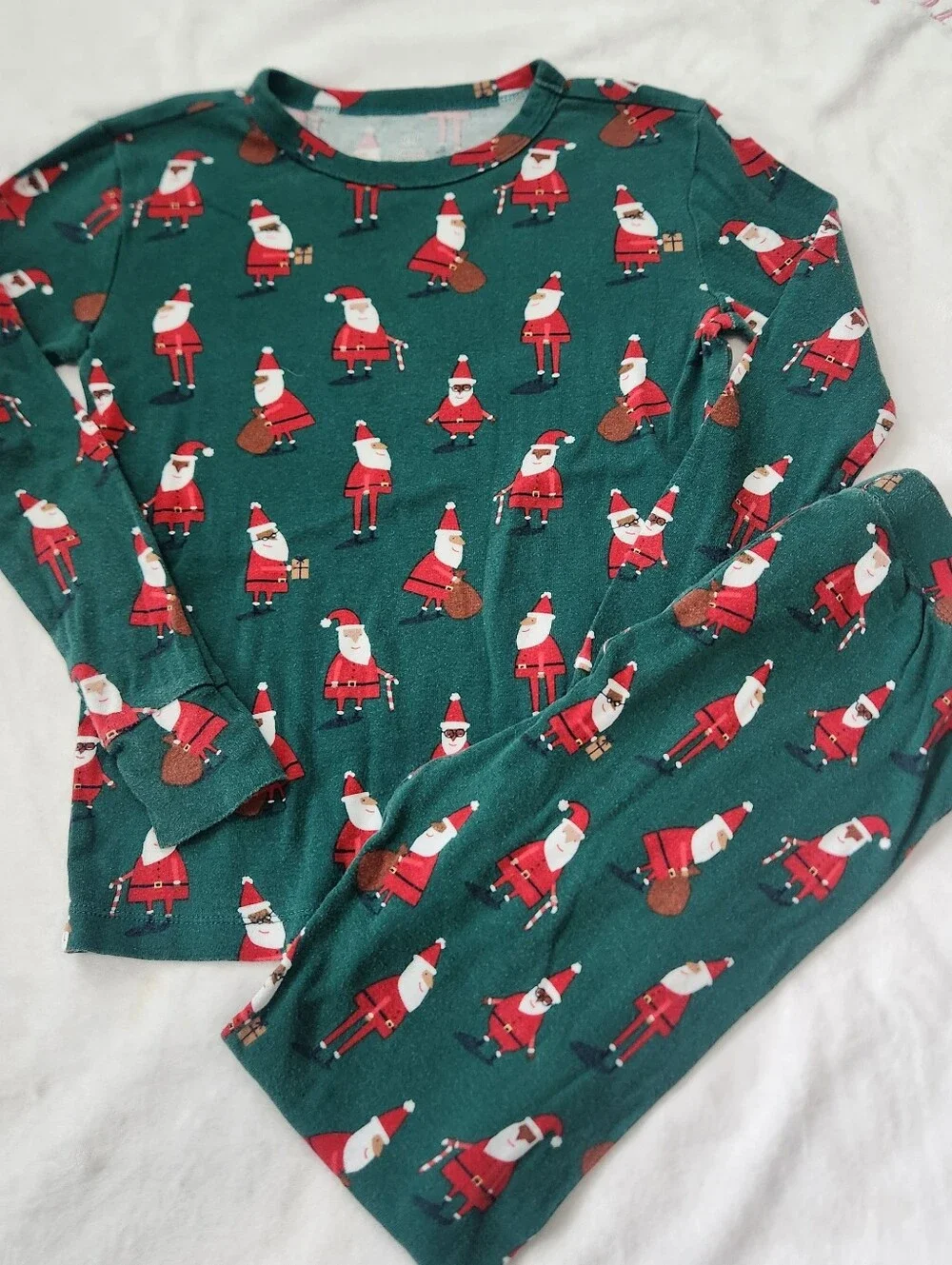 Gap Kids Green Santa Print Pajama Set